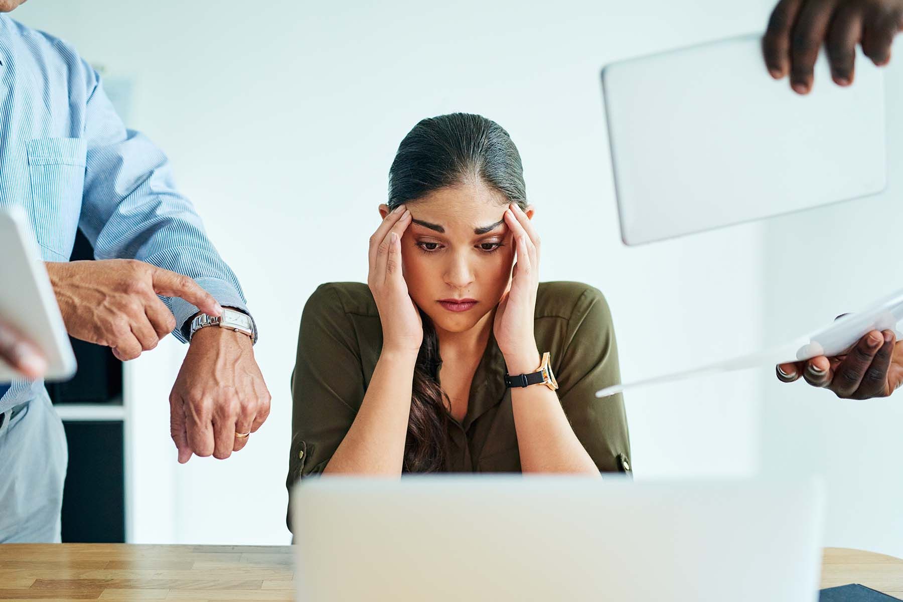 Well-being na delovnem mestu: preživetje v svetu mlačnih kav in nesmiselnih sestankov